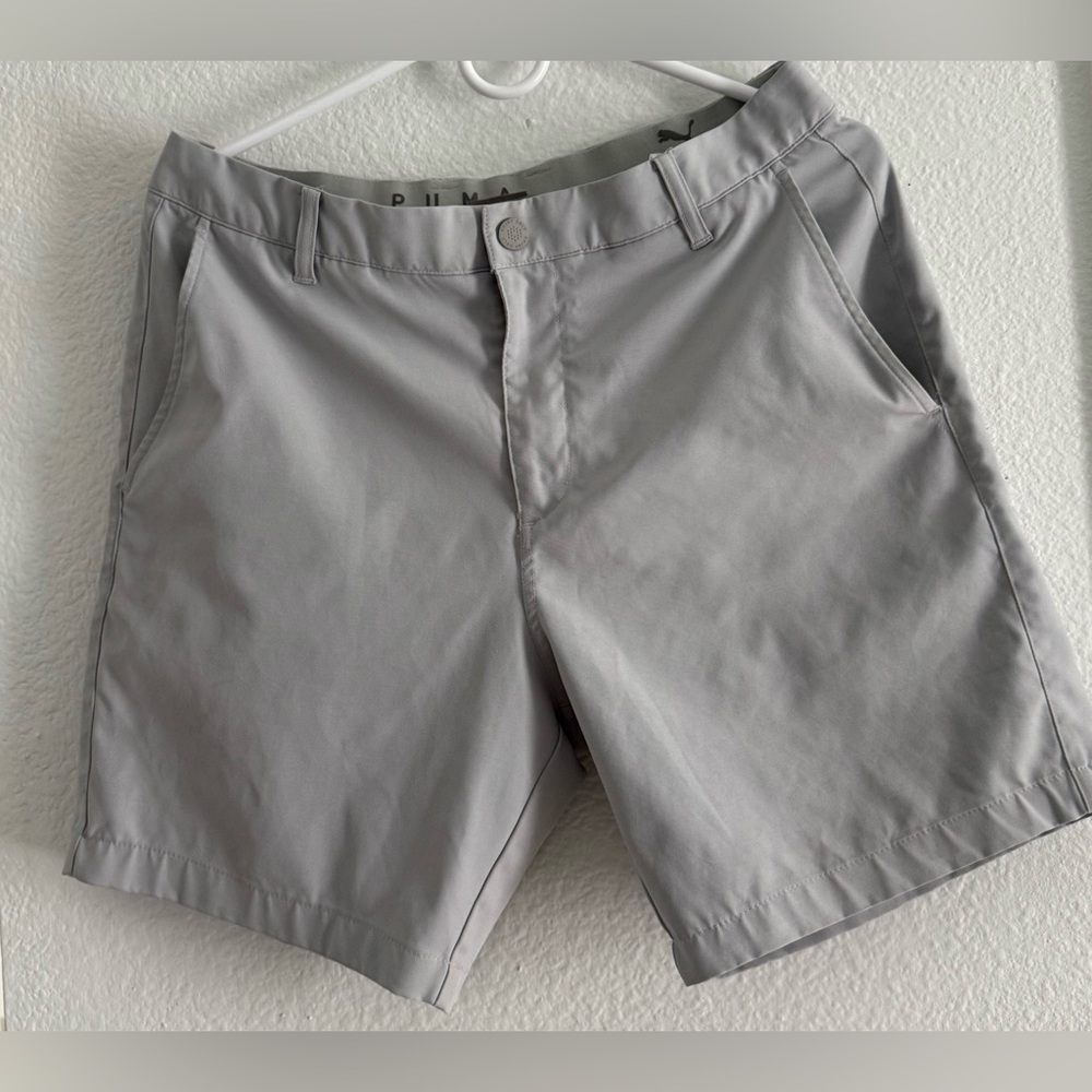 Puma Men's Light Gray Flat Front Shorts